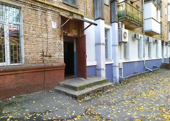 Apartment Stepana Bandery Street